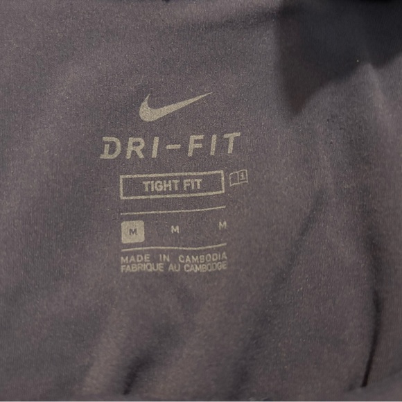 Nike - Picture 2 of 3